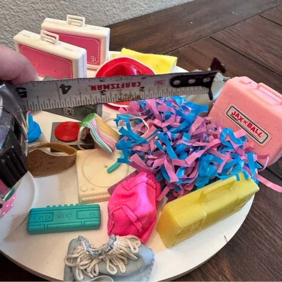 Vintage Barbie accessories Pom poms hats towel briefcases purse radio record - Picture 8 of 9